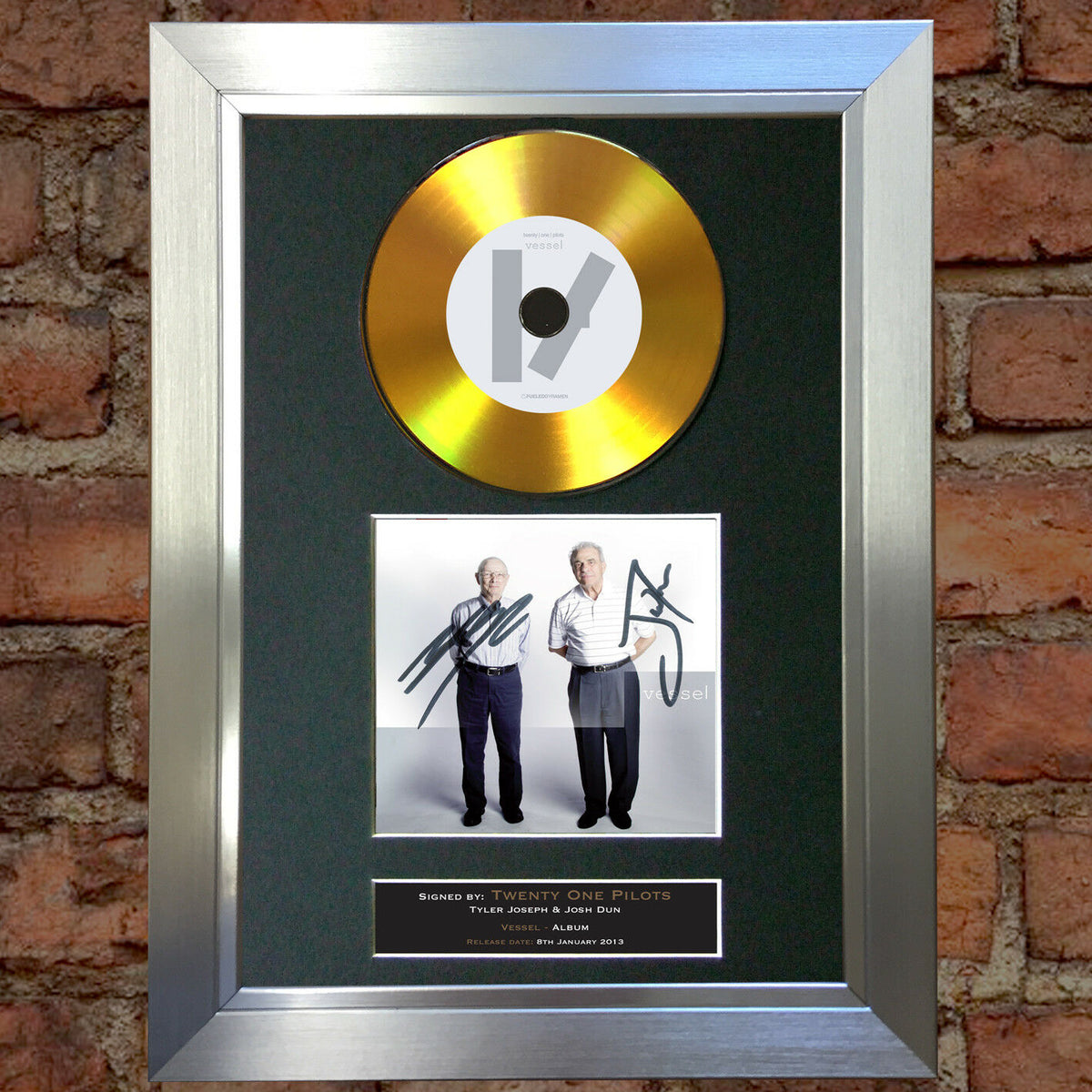 165 Twenty One Pilots - Vessel Gold CD – The Autograph Gallery
