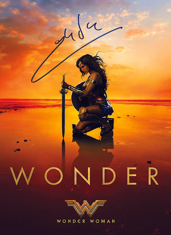 WONDER WOMAN Gal Gadot AUTOGRAPH MOVIE POSTER A2 594 x 420mm (Rare)