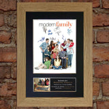 MODERN FAMILY Mounted Signed Photo Reproduction Autograph Print A4 284