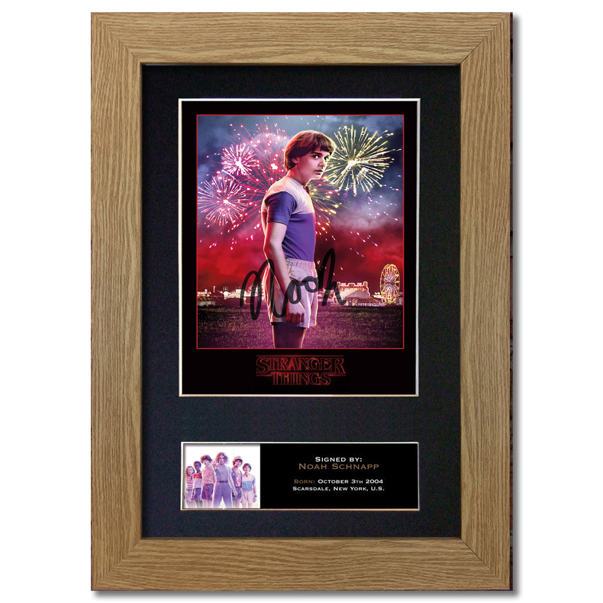 STRANGER THINGS Noah Schnapp Autograph Mounted Signed Photo