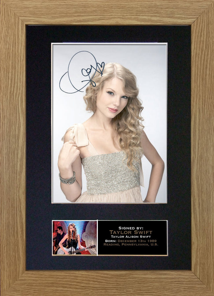 ミュージシャン Taylor Swift SIGNED AUTOGRAPH LITHOGRAPH Taylor Swift Signed Autograph 22x22 Framed Lithograph 1989